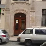 Downtown Хостел
